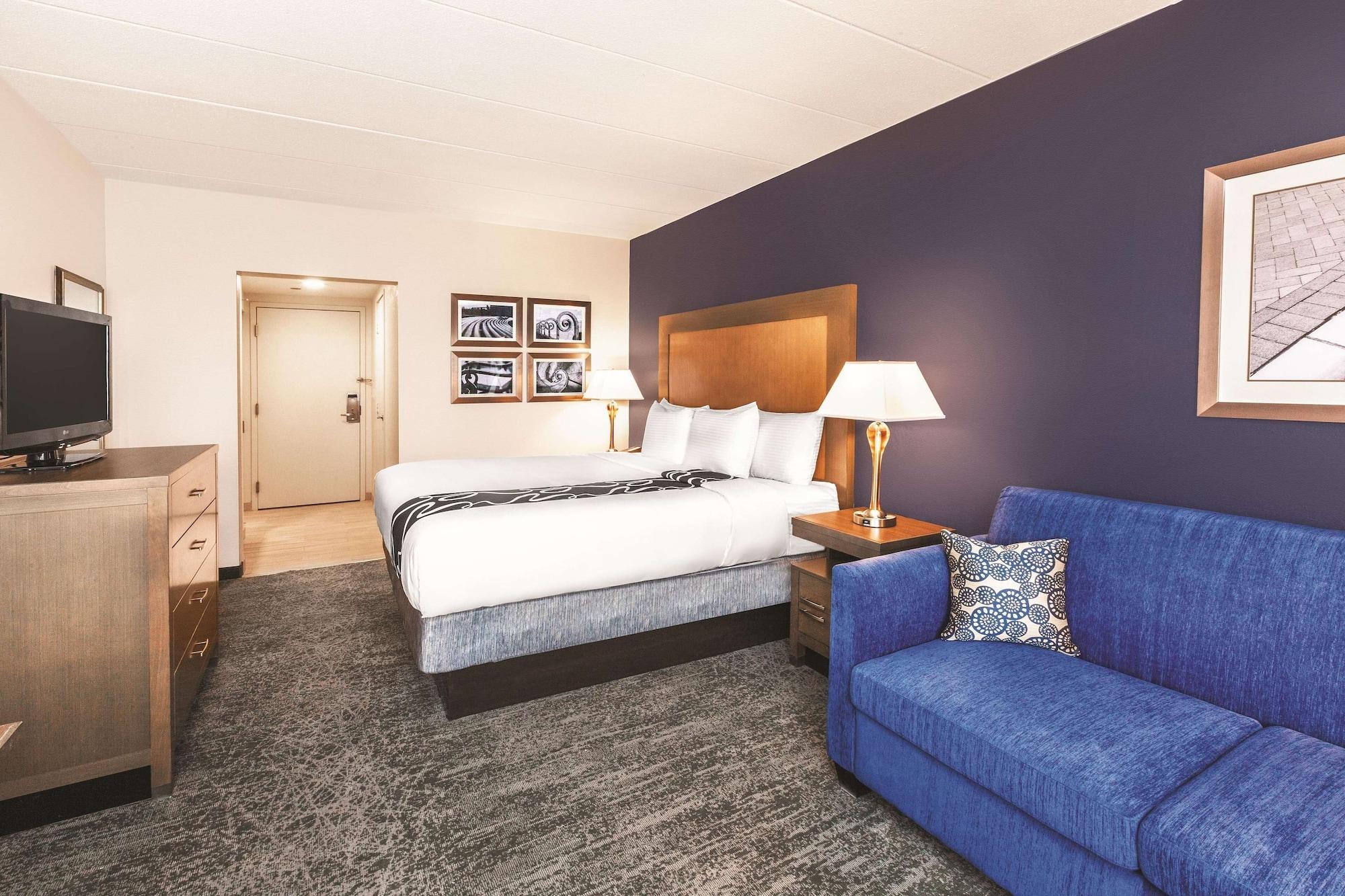 Hotel La Quinta By Wyndham Philadelphia Airport 3*